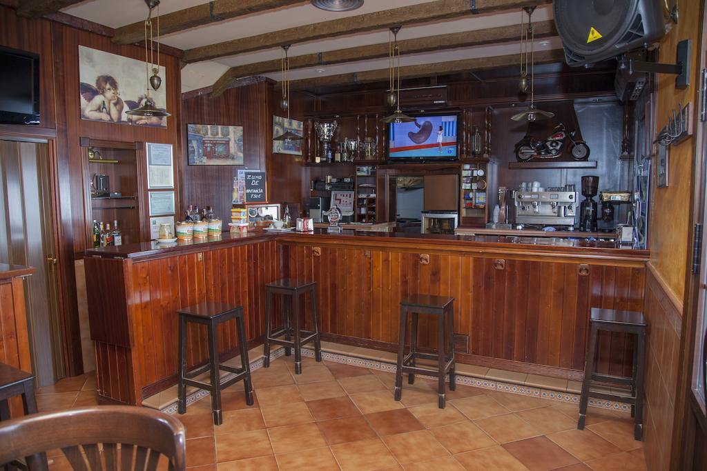 Hostal Pension La Ruta Paterna del Campo Oda fotoğraf