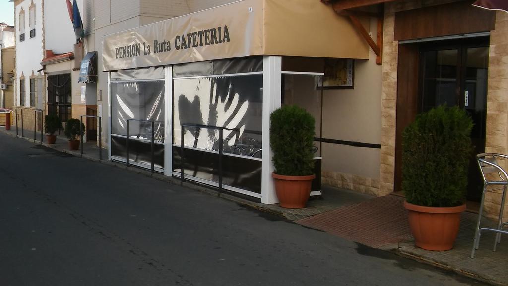 Hostal Pension La Ruta Paterna del Campo Dış mekan fotoğraf