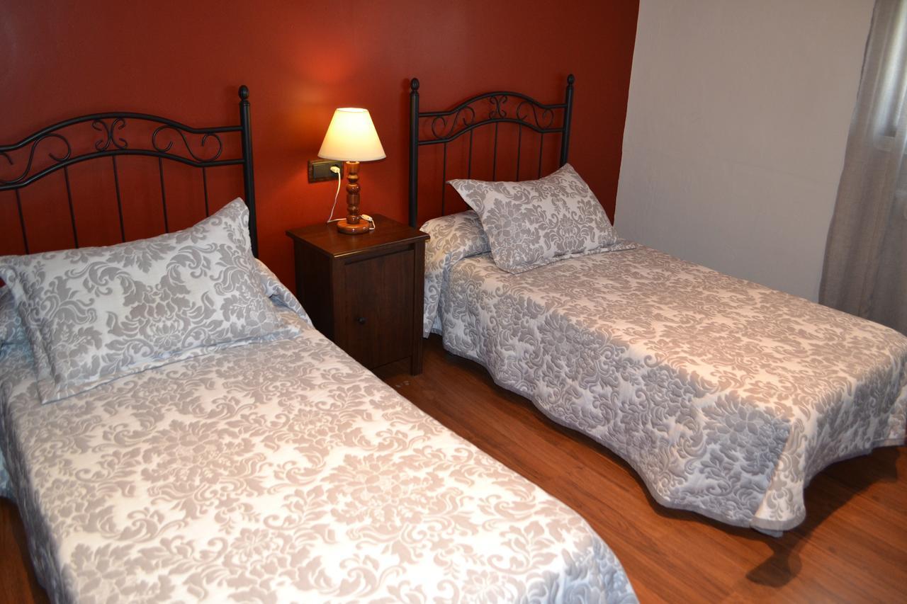 Hostal Pension La Ruta Paterna del Campo Dış mekan fotoğraf