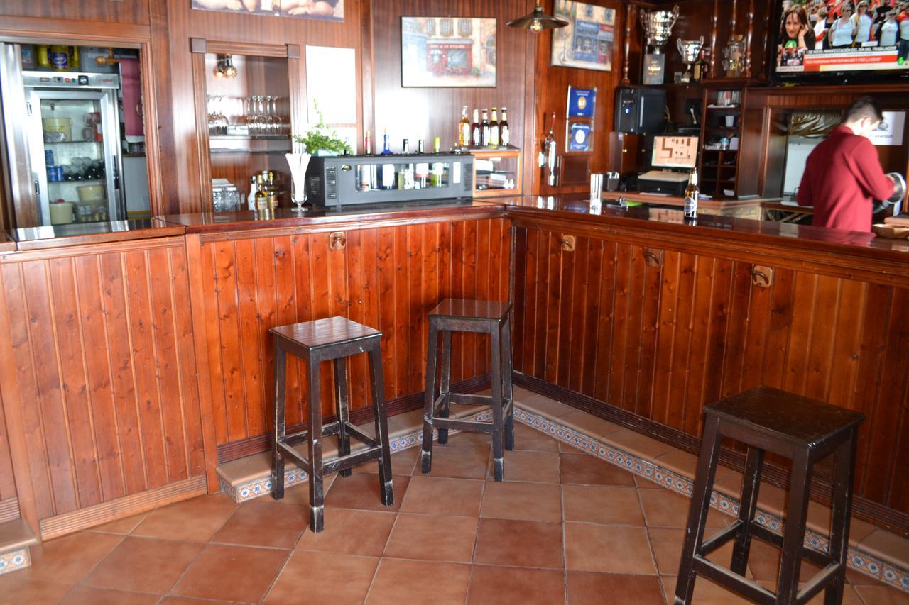 Hostal Pension La Ruta Paterna del Campo Dış mekan fotoğraf