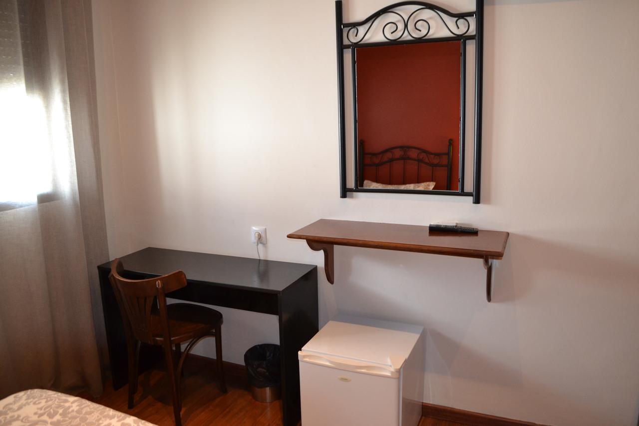 Hostal Pension La Ruta Paterna del Campo Dış mekan fotoğraf