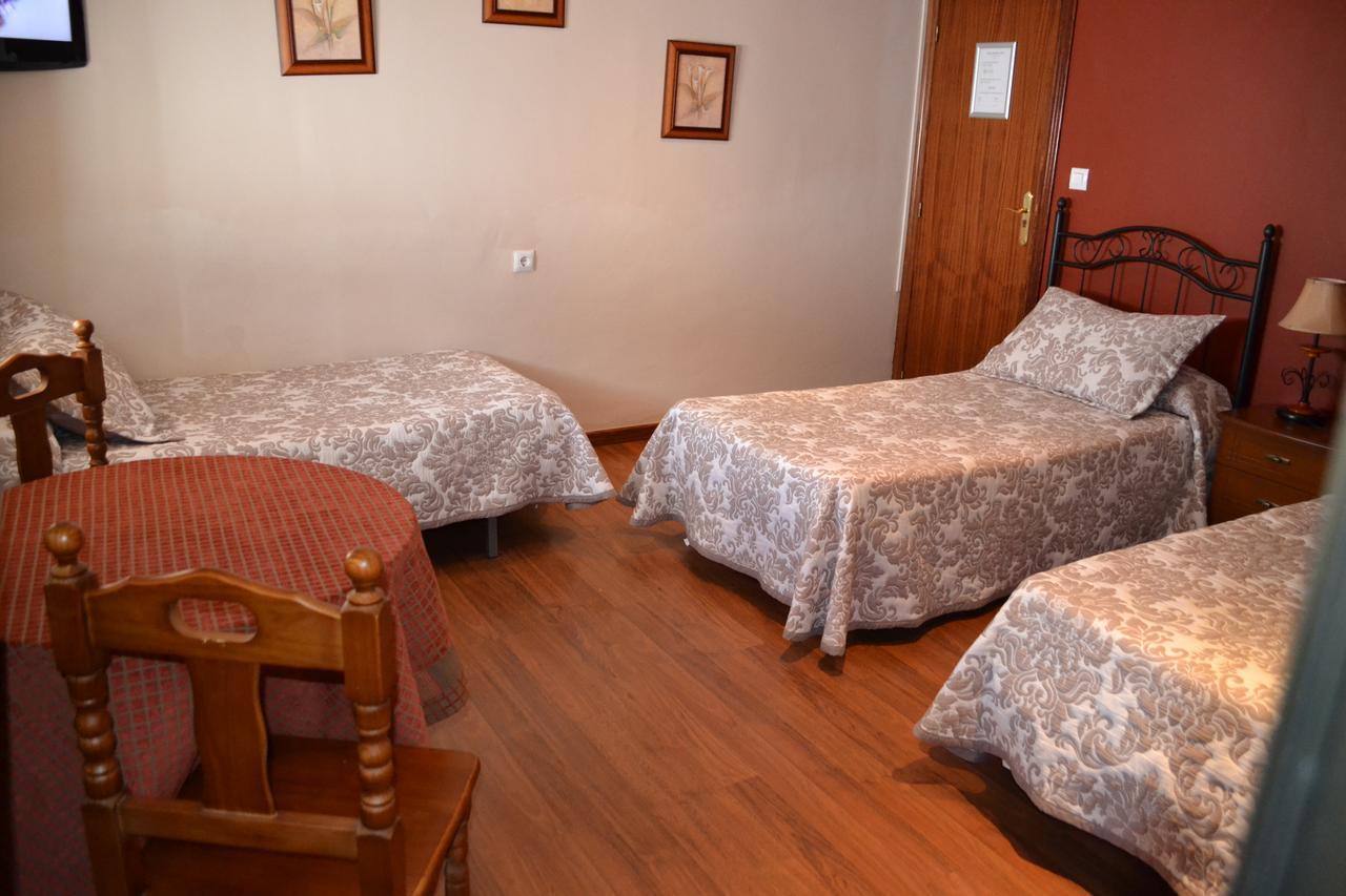 Hostal Pension La Ruta Paterna del Campo Dış mekan fotoğraf